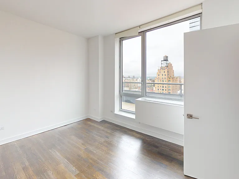 801 Amsterdam Ave #15E — Photo 4