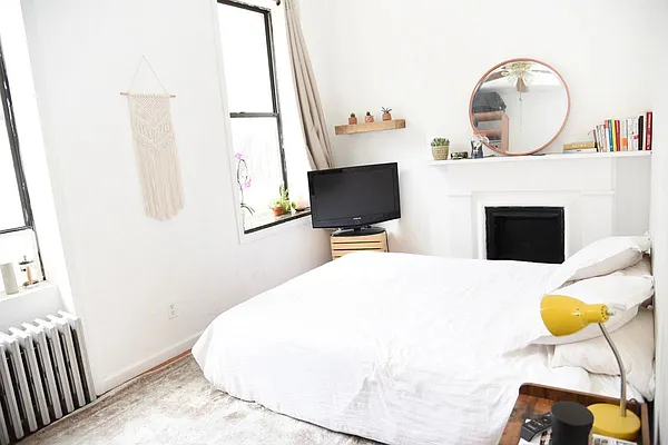 Rented by Aryeh Realty | media 14