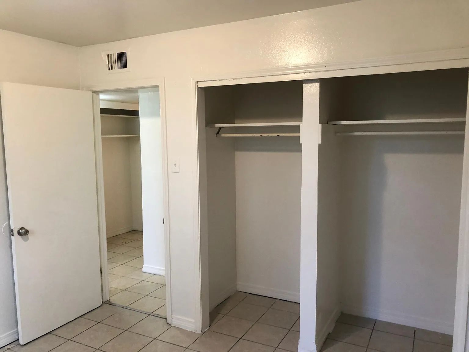 2 bed, $900 — Photo 2