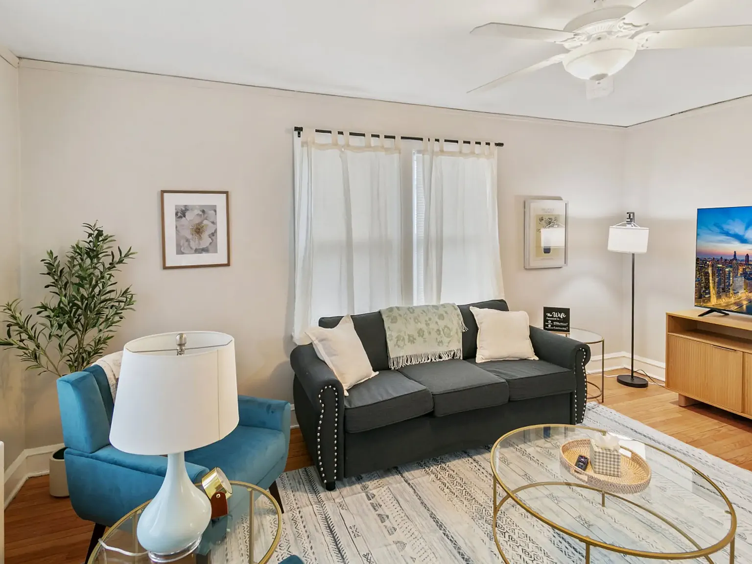 4 bed, 1357 sqft, $3,600 — Photo 3