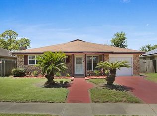 7708 Ligustrum Dr, New Orleans, LA 70126