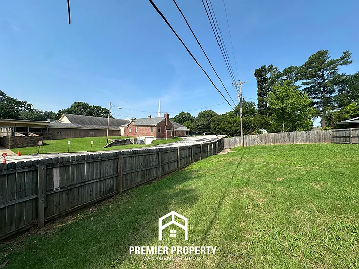 5101 Rolling Fields Dr — Photo 20
