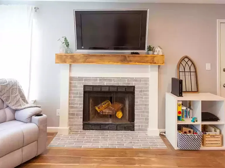 407 Carhart Ct #407 — Photo 5