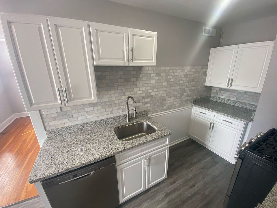 Mariemont Square Apartments 6600 Chestnut St Cincinnati OH Zillow