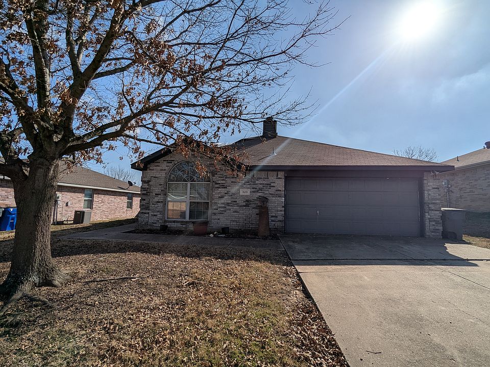 1st image of 320 Lake Texoma Dr