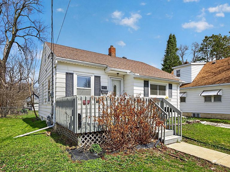 Listing photo 3