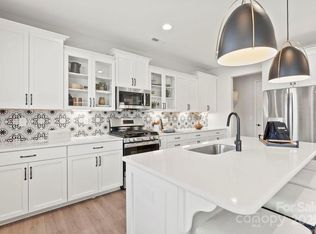197 Holsworthy Dr, Mooresville, NC 28115