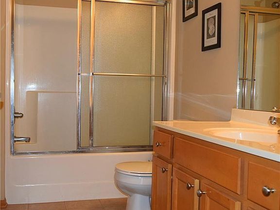 4th image of 1815 SW White Birch Cir