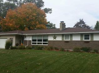 1610 Columbus Ave, Norton Shores, MI