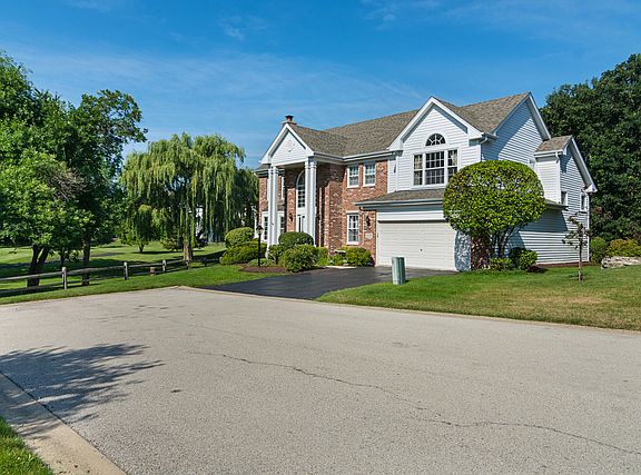 2nd image of 1539 Della Dr