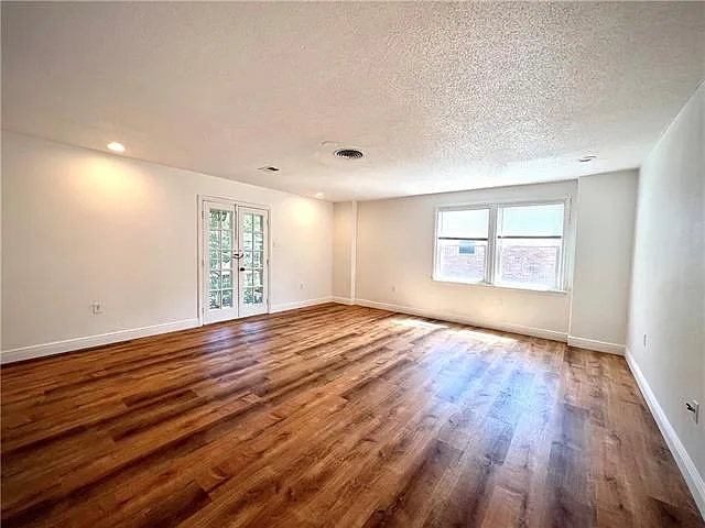 428 Topaz St — Photo 15