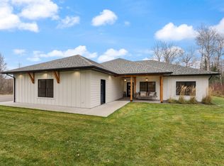 59 E Riverside Rd, Esko, MN 55733