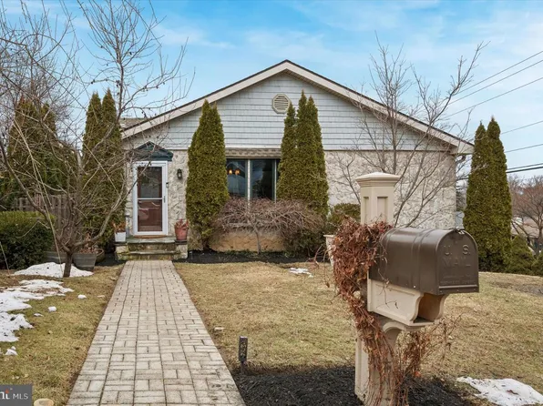 906 Division Ave, Willow Grove, PA 19090