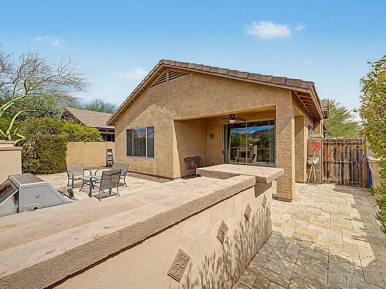 1676 W Morse Dr — Photo 32