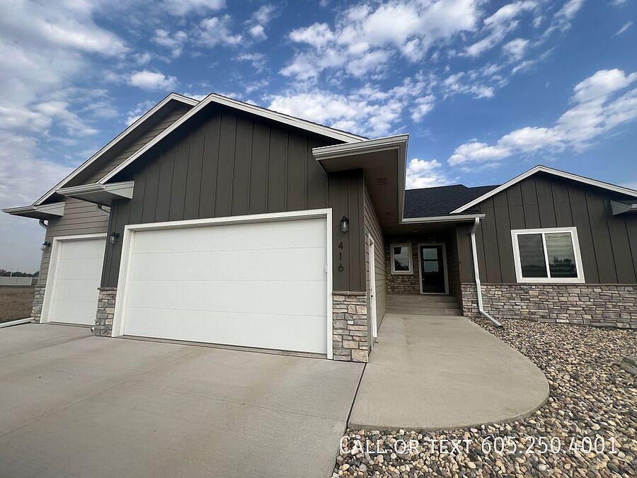 1st image of 416 Bunyan Dr