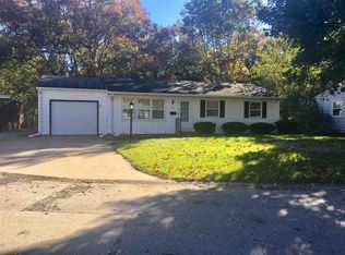 1138 52nd Street Ct, Moline, IL 61265