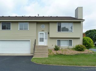 3849 Windcrest Ct, Eagan, MN 55123