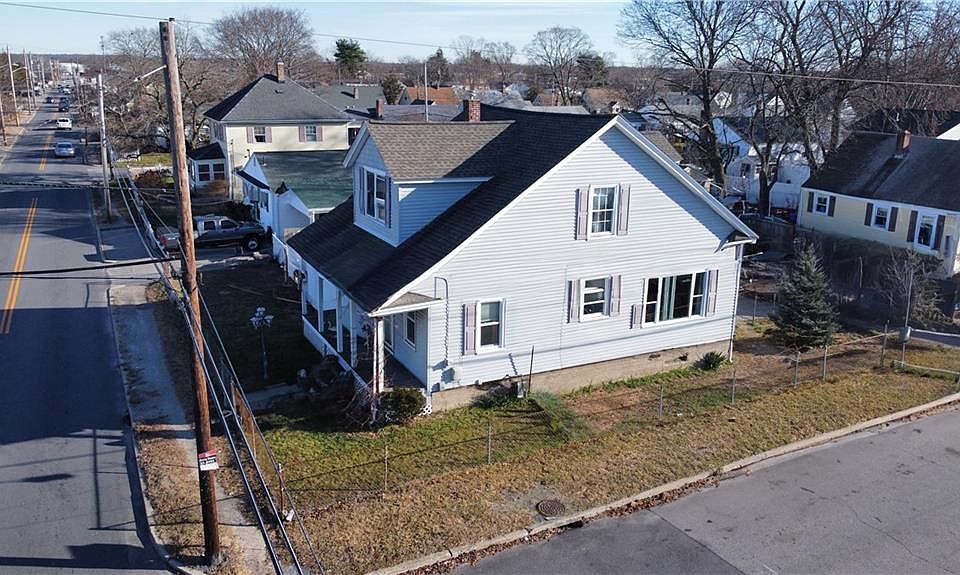 453 Beverage Hill Ave, Pawtucket, RI 02861 MLS 1349883 Zillow