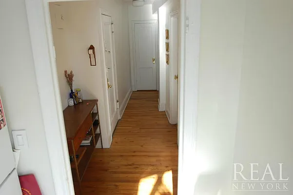 Rented by REAL New York | media 11