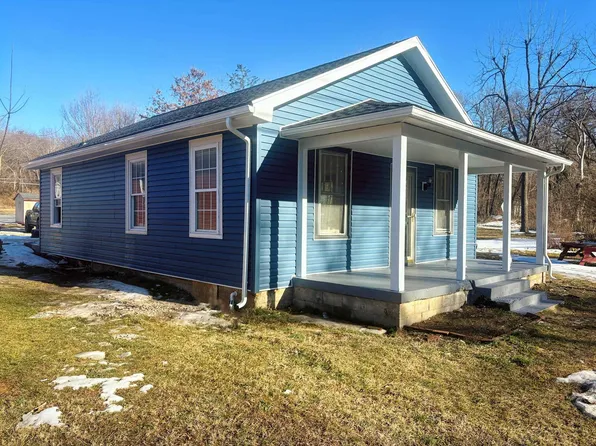 1473 10th St, Waynesboro, VA 22980