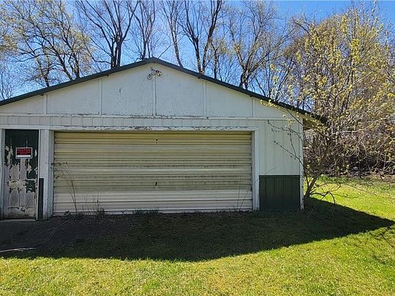 4th image of 4260 Dolph Rd