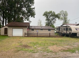 138 Lake Ave, Dazey, ND 58429