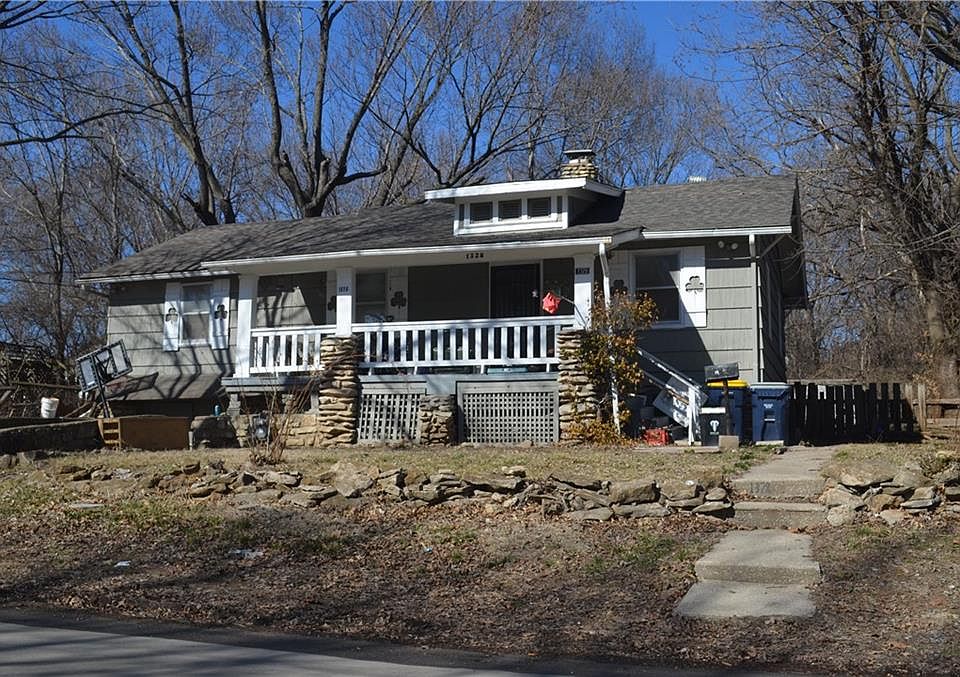 2nd image of 1328 E 81st St