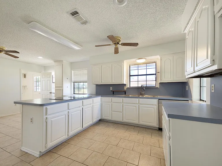 7397 FM 1377 — Photo 7
