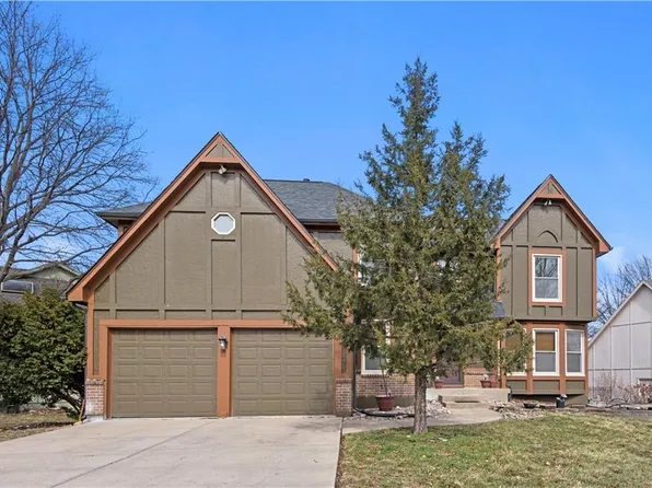 14275 S Arapaho Dr, Olathe, KS 66062