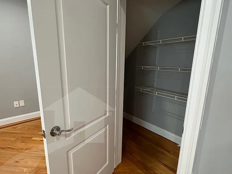 388 Somerville Ave — Photo 3