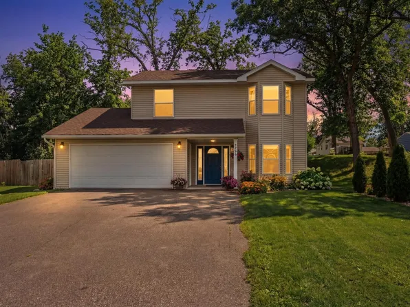 1768 Beach Dr SE, Forest Lake, MN 55025