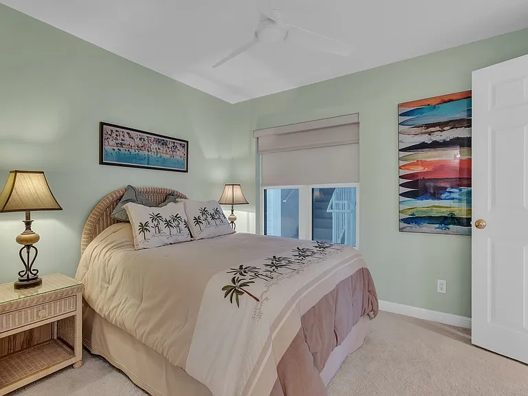 2700 Ocean Dr #300 — Photo 17