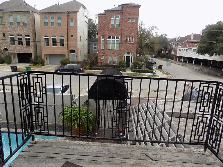 3910 McDuffie — Photo 12