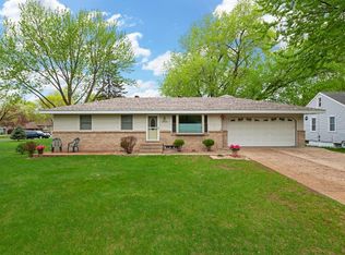 8306 Lakewood Dr NE, Spring Lake Park, MN 55432