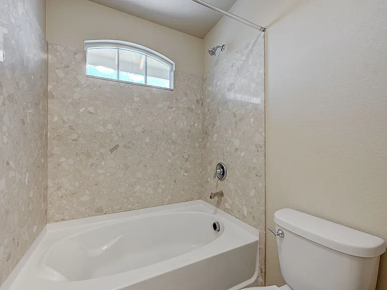 706 Eros Ct — Photo 45