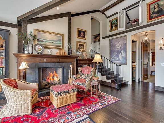 4th image of 210 Barlow Ln