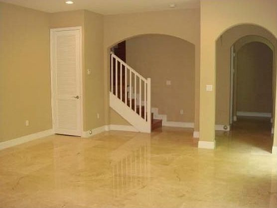 2nd image of 812 Himmarshee St #812