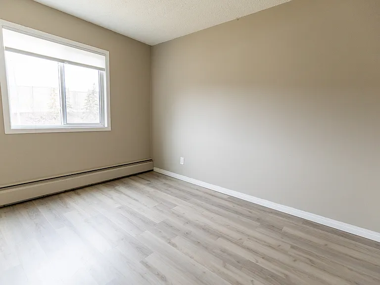 5355 Waverley Dr SW — Photo 9