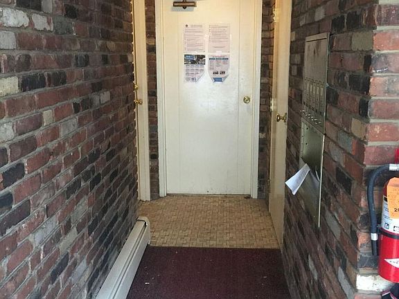 3rd image of 2087 W 98th St APT 1