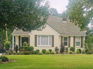 498 E Swan Ridge Cir, Memphis, TN 38122