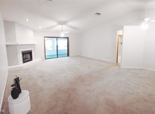 9756 Fairway Cir, Leesburg, FL 34788