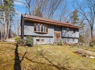 157 Deerfield Rd, Nottingham, NH 03290