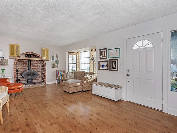 5th image of 2203 Lee Way