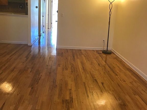 4th image of 2550 46th St #2