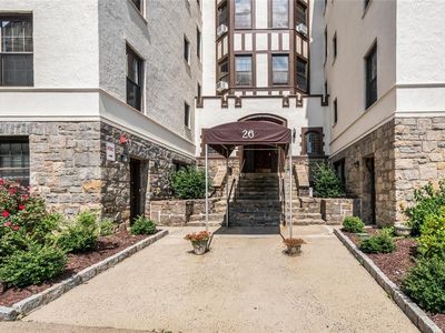 26 W Pondfield Road #4A, Bronxville, NY, 10708