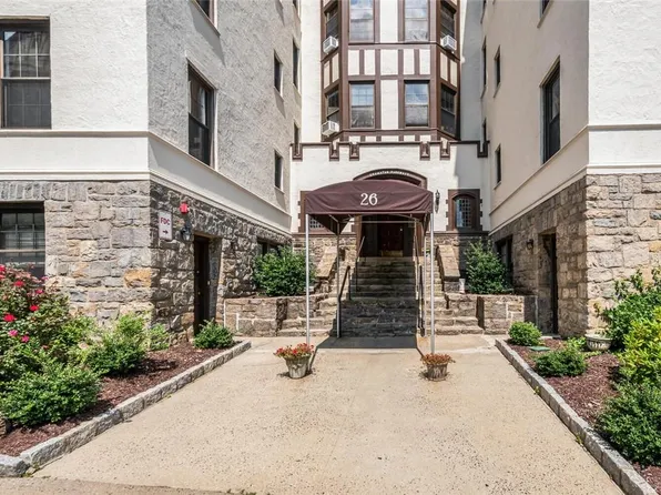 26 W Pondfield Road #4A, Bronxville, NY 10708