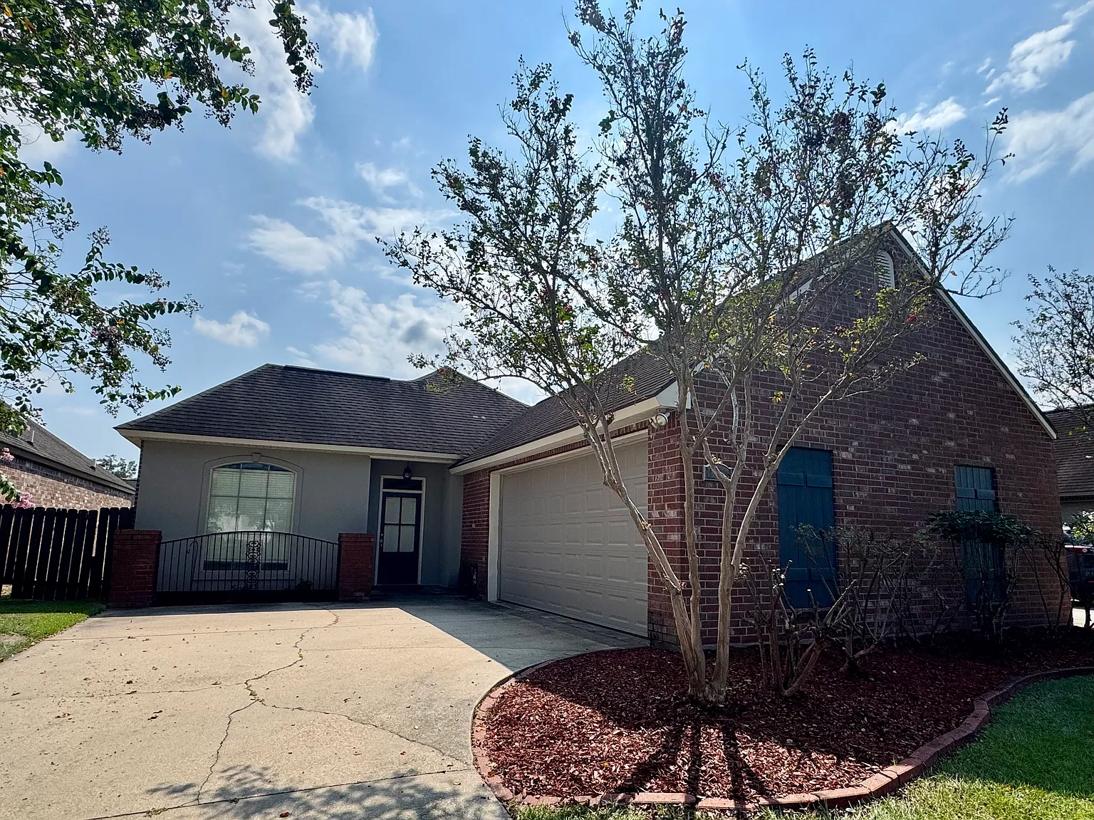 12446 Dutchtown Villa Dr — Photo 2