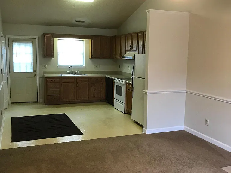 3326 N Barrett St #B — Photo 5