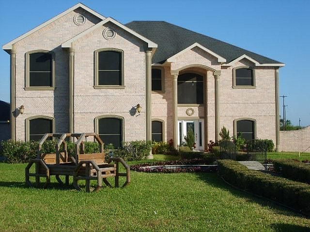 1st image of 15028 Valencia Cir S