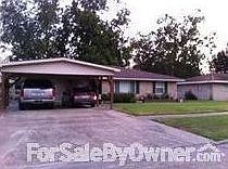 Front of House : Spacious 2 car detached carport